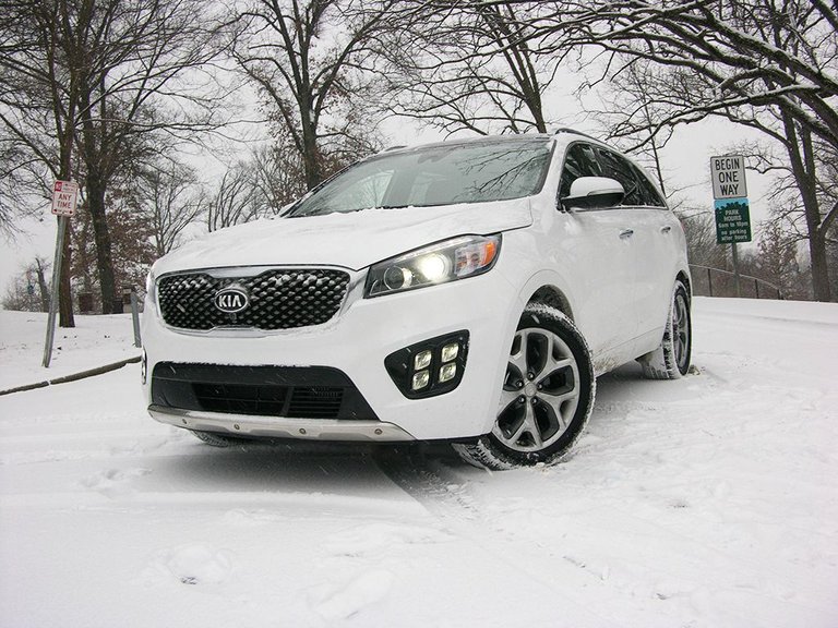 2016-Kia-Sorento-SXL_1.jpg