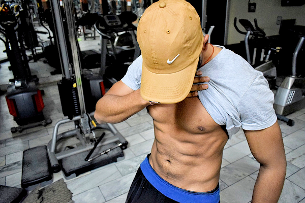 sexy guy abs-600x400.png