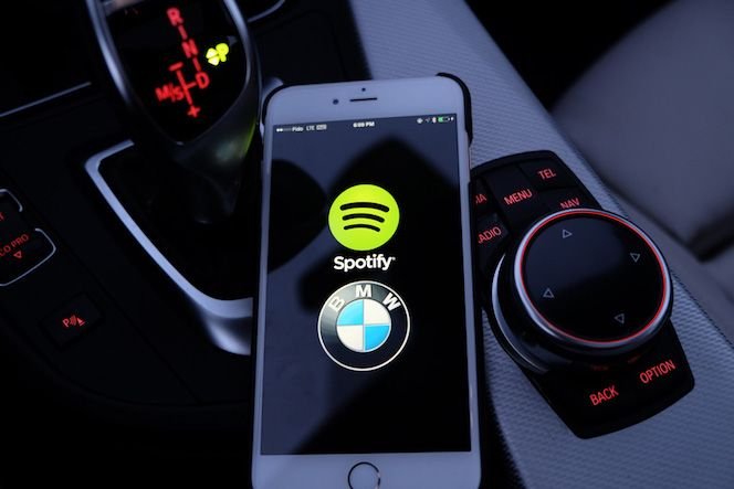 car-connected-apps-smartphone-infotainment-systems-apps.jpg