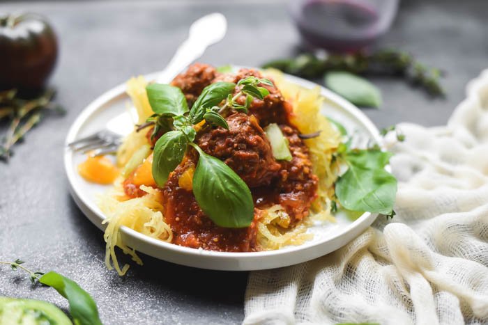 Heirloom Tomato Marinara Meatballs & Spaghetti Squash (2).jpg