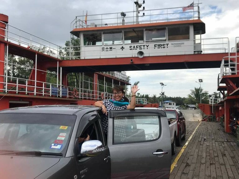 The ferry that links Pulau Bruit to mainland Daro district.jpg