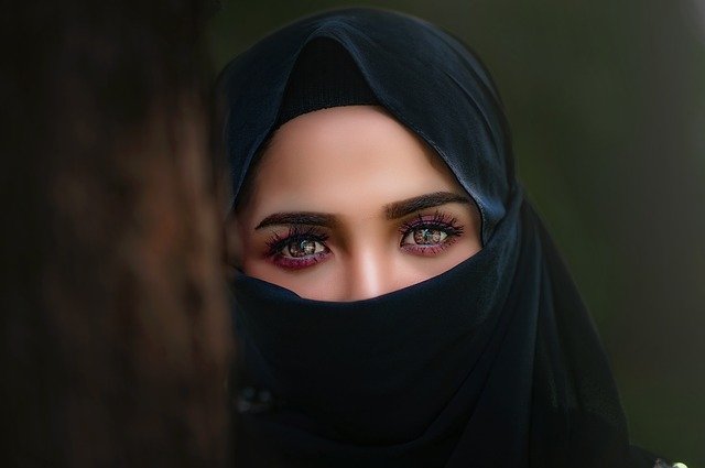 hijab-3064633_640 (1).jpg
