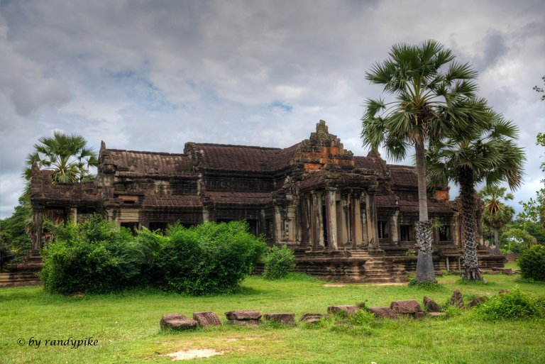 angkorwat3.jpg