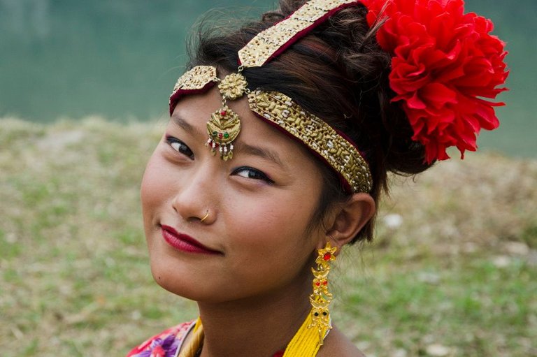 Nepali-beauty_edited.jpg