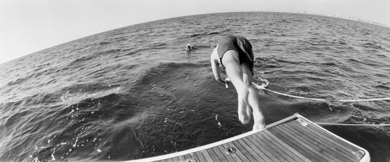 Jumping_Horizon_Kentmere100_by_Victor_Bezrukov-1.jpg