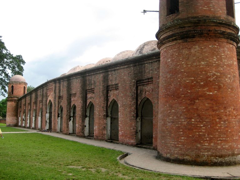 Sixty Dome Mosque Bangladesh 3.jpg