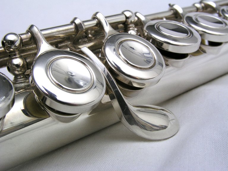 flutecloseup.jpg