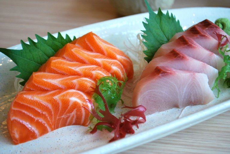 Yamato sashimi2.jpg