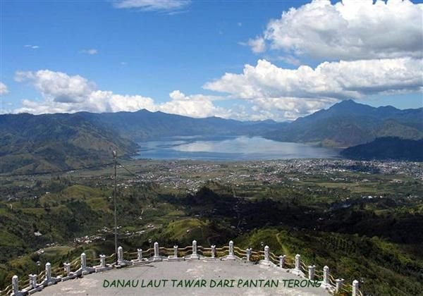 danau.jpg