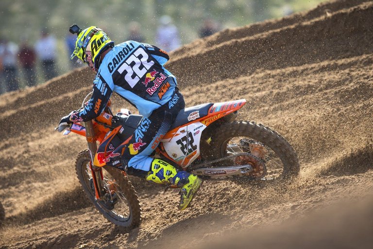 tony-cairoli-mxgp-lettonia-2017-05.jpg