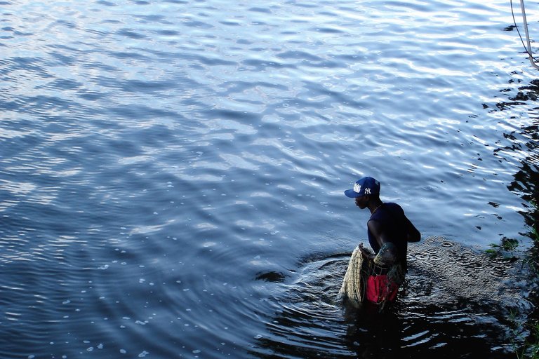 Fisherman on the White Nile in Juba.jpg