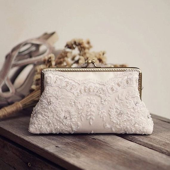 472947d09786456061ea76cdeeea664d--bridal-clutch-wedding-clutch.jpg