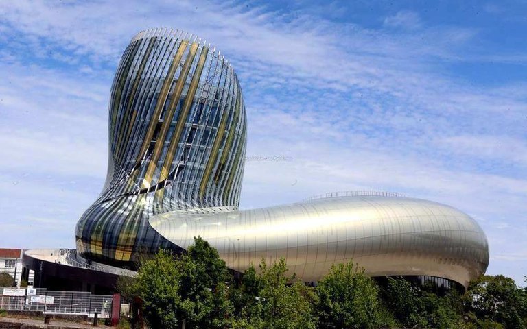 Cite du vin Bordeaux.jpg