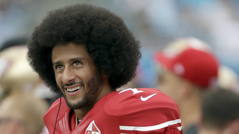 la-et-jc-colin-kaepernick-20171025.jpg