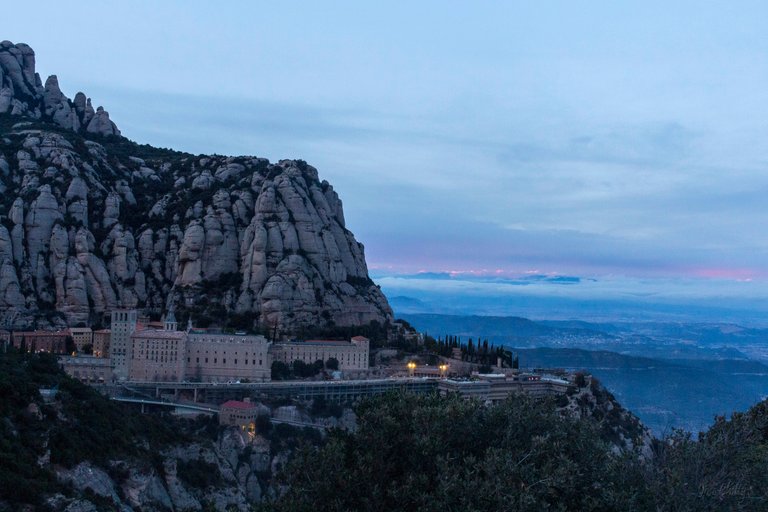 montserrat1.jpg