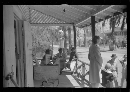 hinesville-ga-liberty-county-front-poerch-of-general-store-texaco-gas-pump-jack-delano-library-of-congress-georgia-in-the-great-depression-brian-brown-vanishing-media-usa-2012.jpg