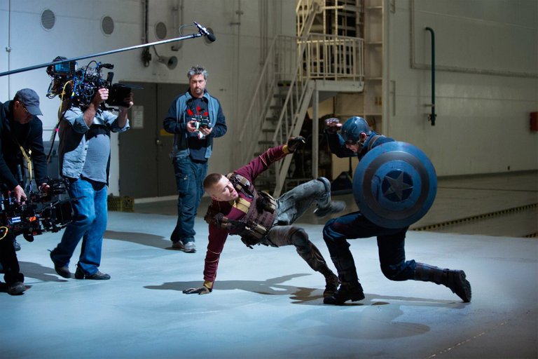 Cap-fights-Batroc-the-Leaper-in-movie-set-l.jpg