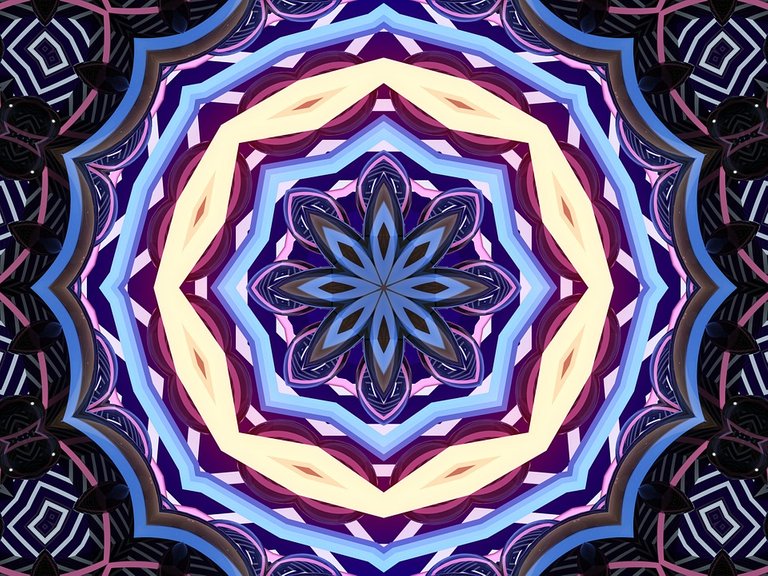 mandala-1063250_960_720.jpg