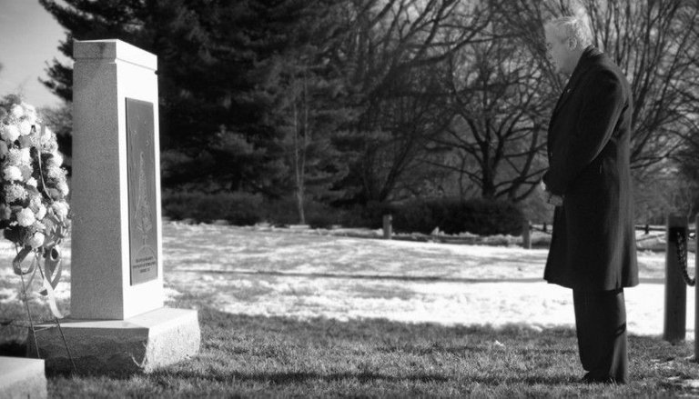 140513105642-06-arlington-national-cemetary-0513-horizontal-large-gallery.jpg