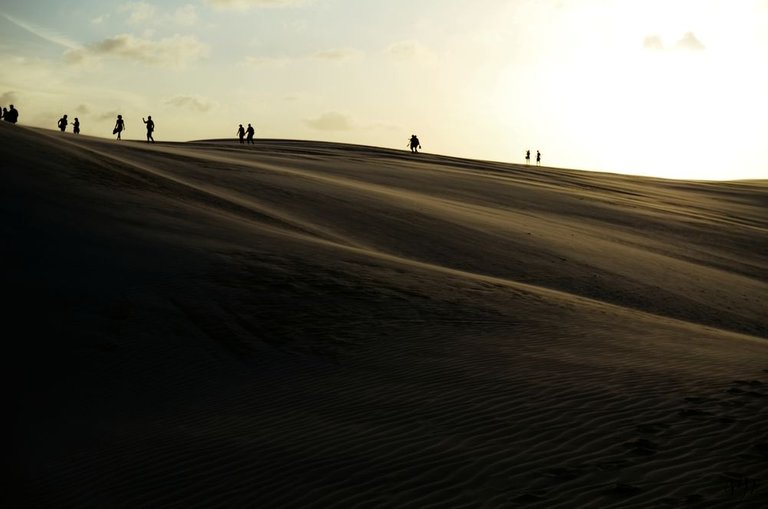 PorDoSolLencoisMaranhenses.jpg