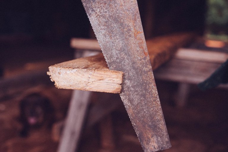 reclaimed-wood-furniture-farm-table-sons-of-sawdust-12-1000x667.jpg