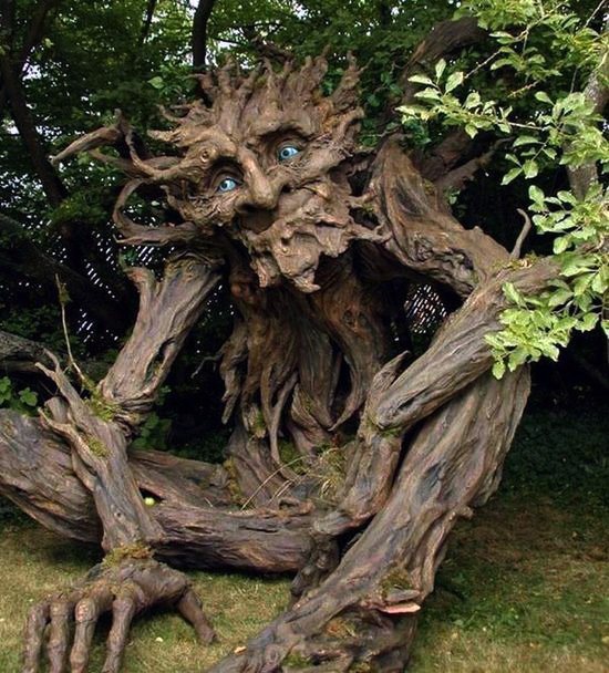 Someshta-TheWheelOfTime-Tree-Troll-sculpture-edit.jpg