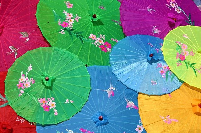 chinese-umbrellas-1569792_640.jpg