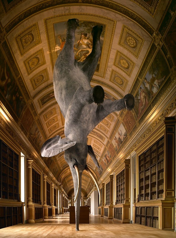 sculptures-defying-gravity-laws-of-physics-135-5a4b33efd186d__700.jpg