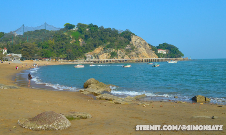 Gulangyu-Island-Beach.png