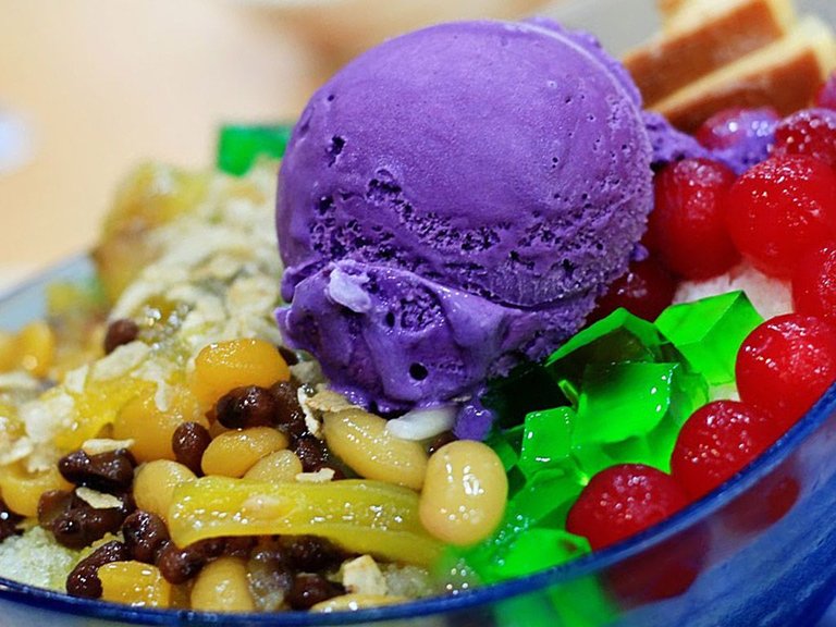 halo-halo-filipino-desserts-fairfaxinnrestaurant.jpg