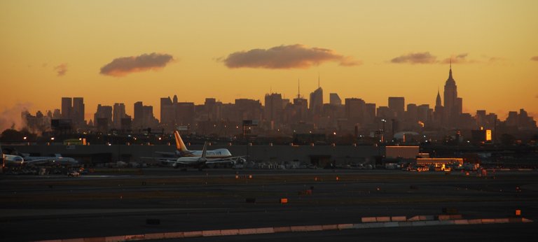 aeropuerto new york.jpg