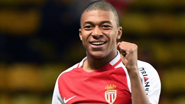 football-skysports-kylian-mbappe-monaco-ligue_3919100.jpg