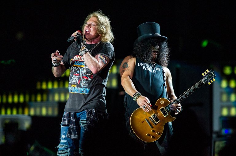 guns-n-roses-performance-feb-2017-billboard-1548.jpg