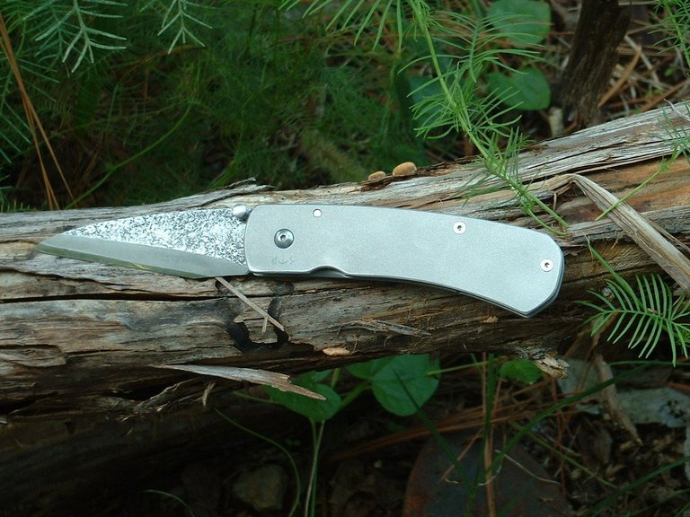 Kiridashi Frame lock number 3 004.jpg