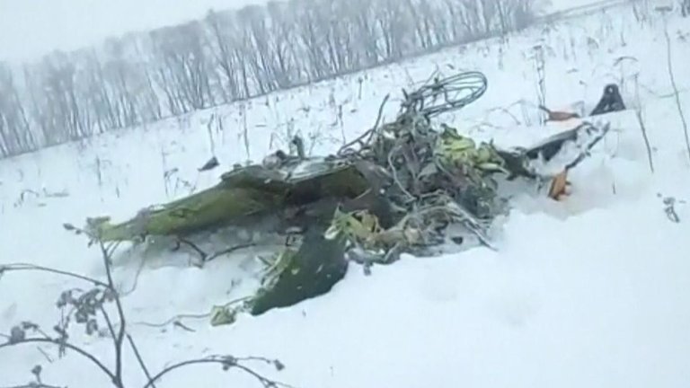 skynews-russia-plane-crash_4228545.jpg