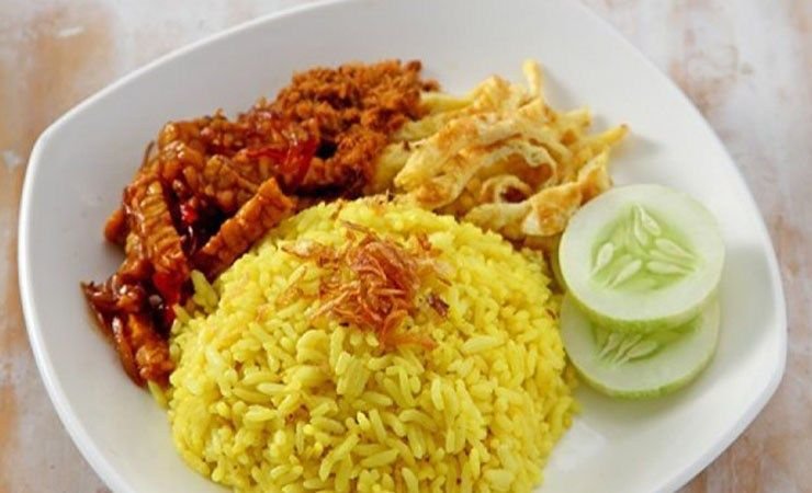 nasi kuning 082914.jpg