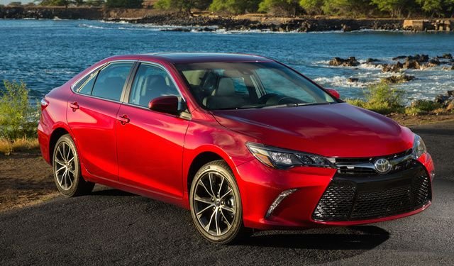 2017_toyota_camry-pic-7366877079876278211-640x480.jpg