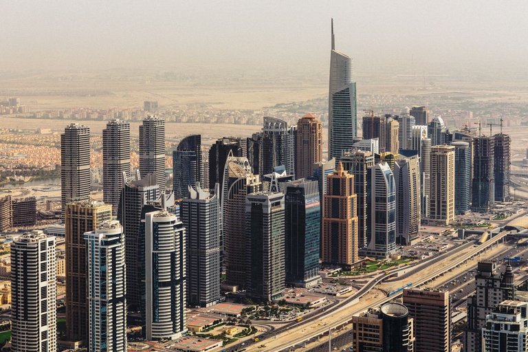 Sheikh Zayed Road.jpg