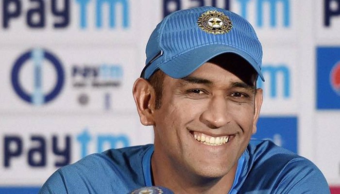 Dhoni.jpg