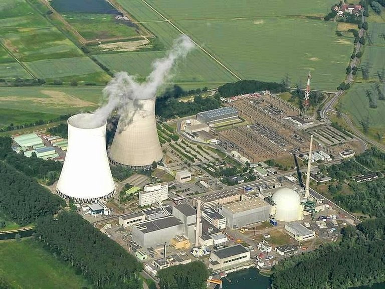 Atomkraftwerk_Philippsburg.jpg