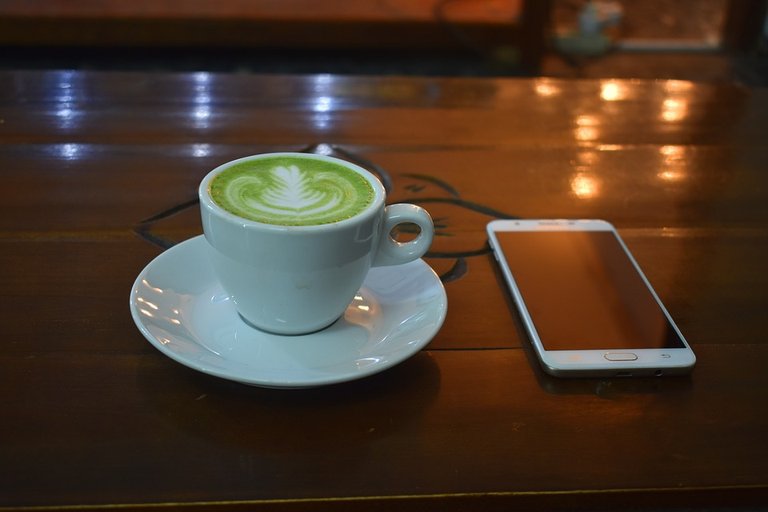 green-tea-latte-2647523_960_720.jpg