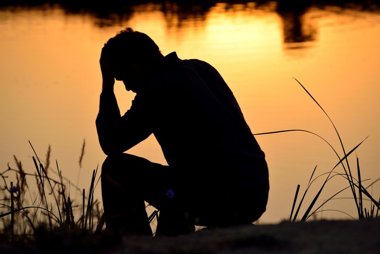 depressed-man-at-the-lake.jpg