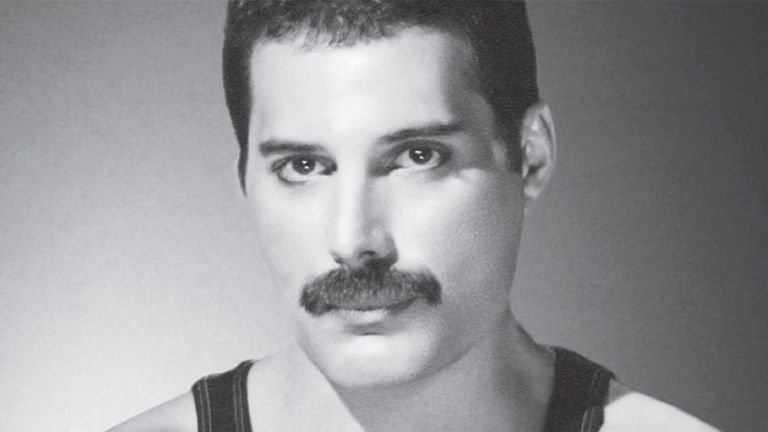 Freddie-Mercury.jpg