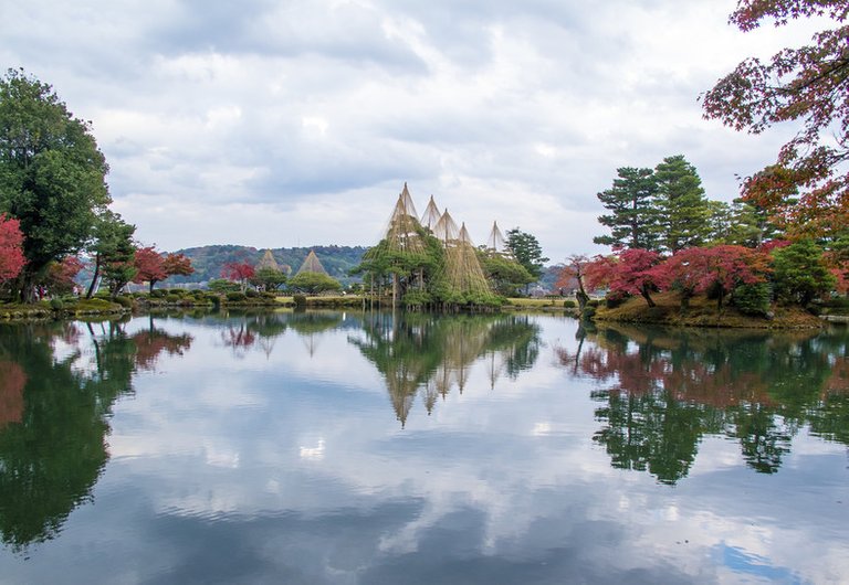 Kanazawa-Autumn-3822-586.jpg