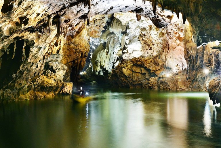 phong-nha-cave.jpg