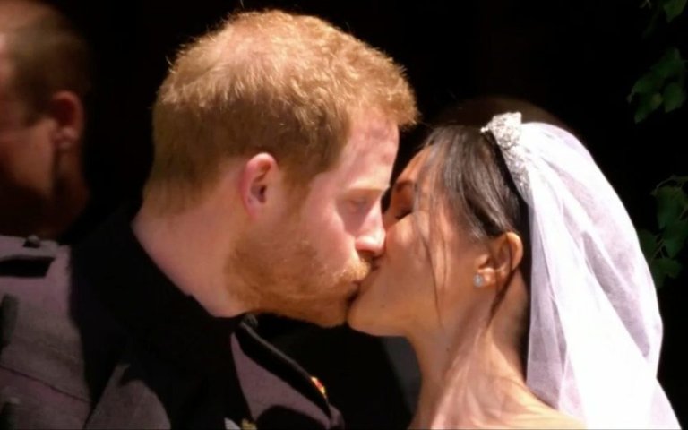 Finally-Meghan-Markle-and-Prince-Harry-have-been-pronounced-husband-and-wife-lailasnews-1-1152x721.jpeg