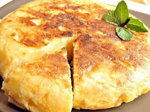 tortilla-de-patatas-con-cebolla.jpg