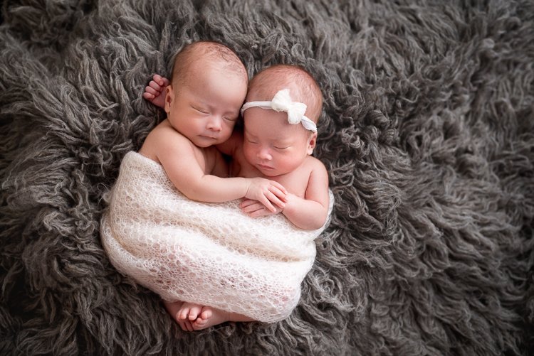 AngelaBeranskyPhotography_NewbronPhotographer_Twins_SanDiego-10.jpg