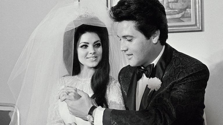 elvis-priscilla-fea-bb1-2018-preview-a-billboard-1500.jpg