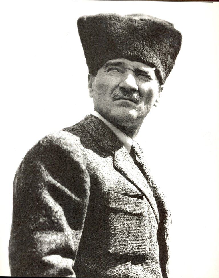 Atatürk-Portreleri-14.jpg